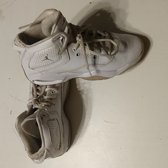 Jordan Shoes - Picture 6 of 6